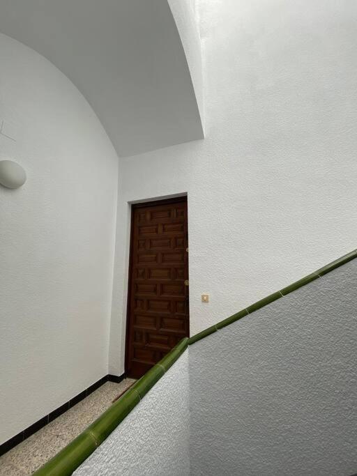Lindo Apartamento Con Vistas Al Puerto Mistral Empuriabrava Exteriör bild